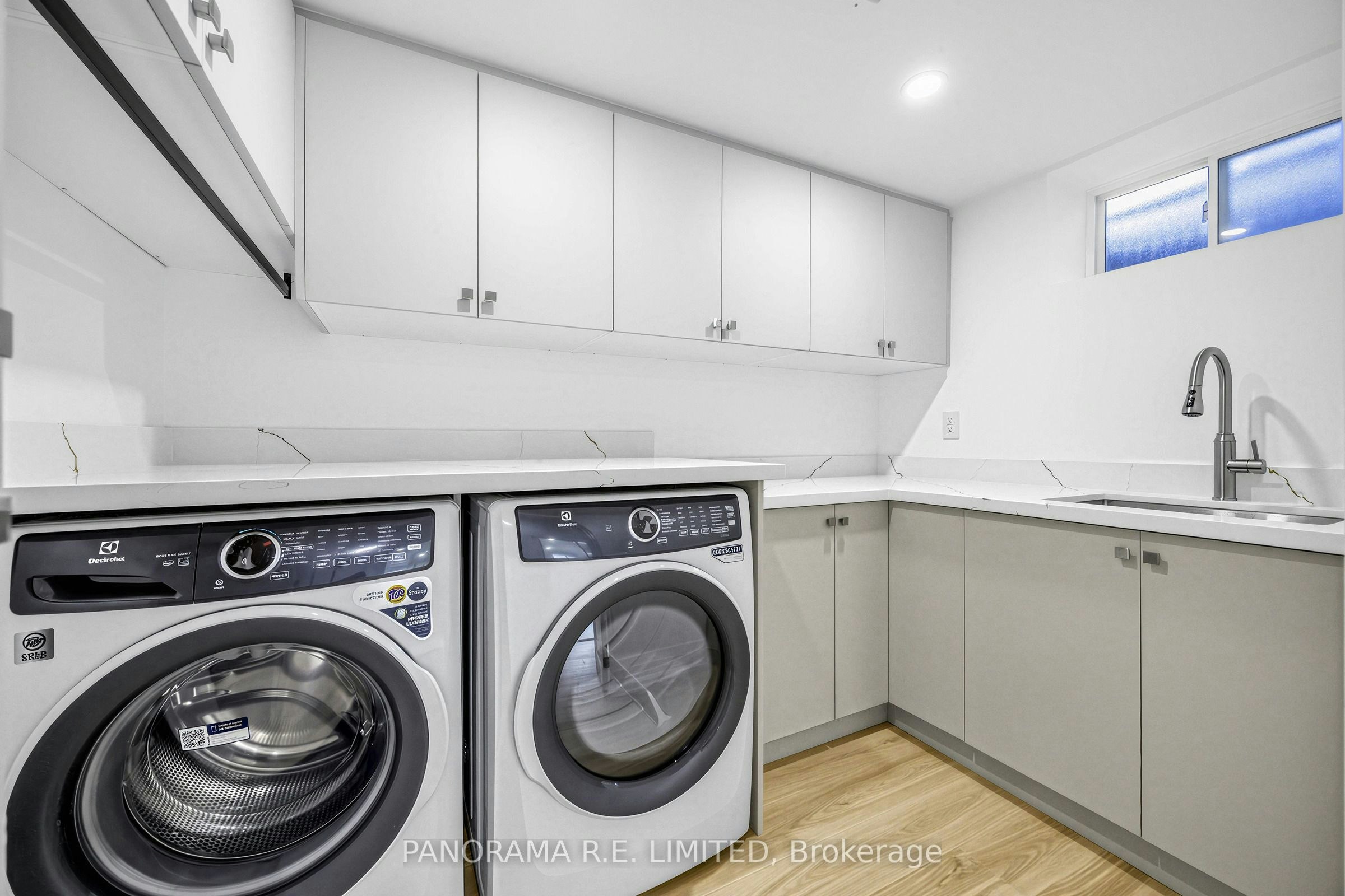 65 Harrop Avenue, Toronto, ON, M9B 2H1 - 21