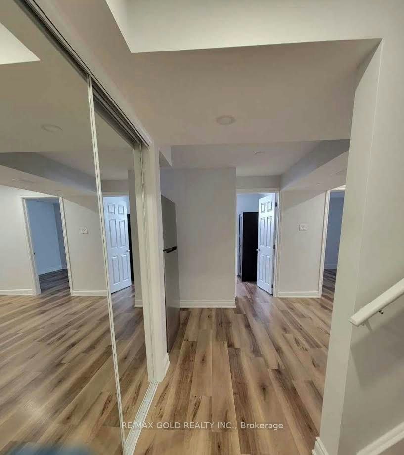 1466 Farmstead Drive, Milton, ON, L9E 0B3 - 8