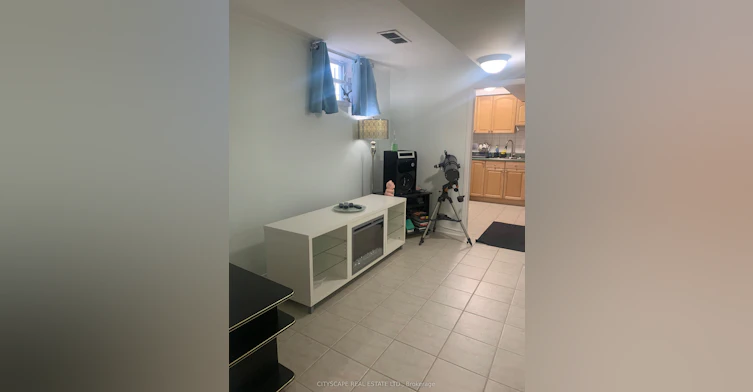 Bsmt-120 Hullmar Drive, Toronto, ON, M3N 2G2 - 7
