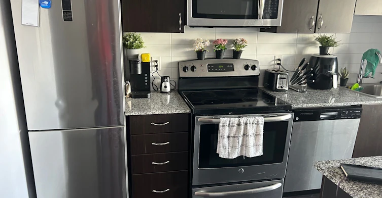 810-11 Superior Avenue, Toronto, ON, M8V 0A7 - 9