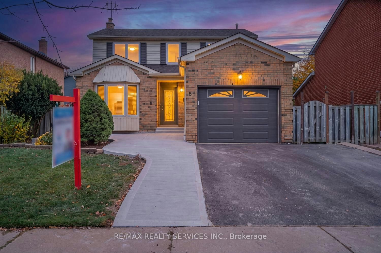 5 Nimrod Crescent W, Brampton, ON, L6S 4T9