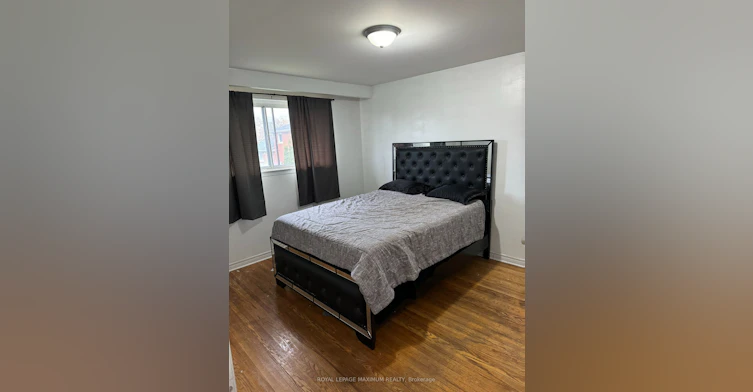 3407 Cedar Creek Drive, Mississauga, ON, L4Y 2Y2 - 11