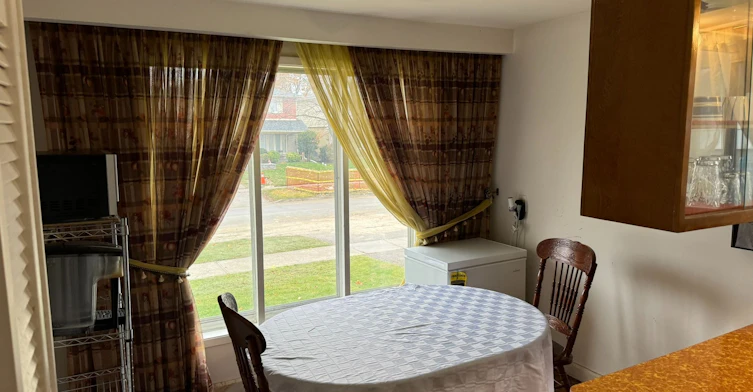3407 Cedar Creek Drive, Mississauga, ON, L4Y 2Y2 - 5