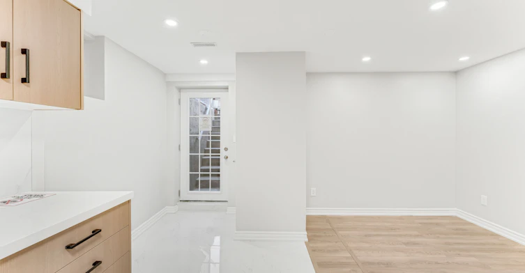 BSMT-5919 Osprey Boulevard, Mississauga, ON, L5N 8J7 - 8