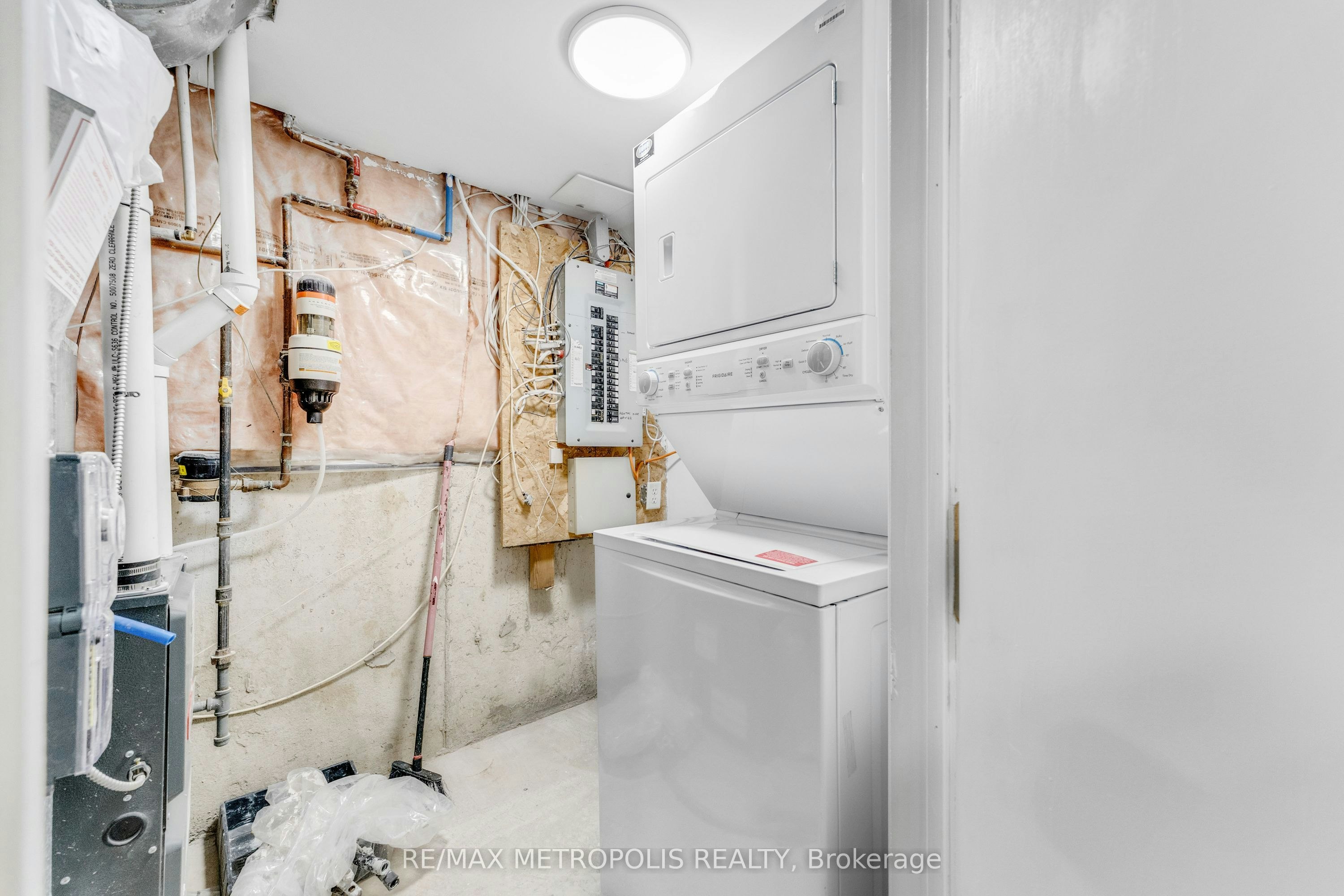 BSMT-5919 Osprey Boulevard, Mississauga, ON, L5N 8J7 - 19