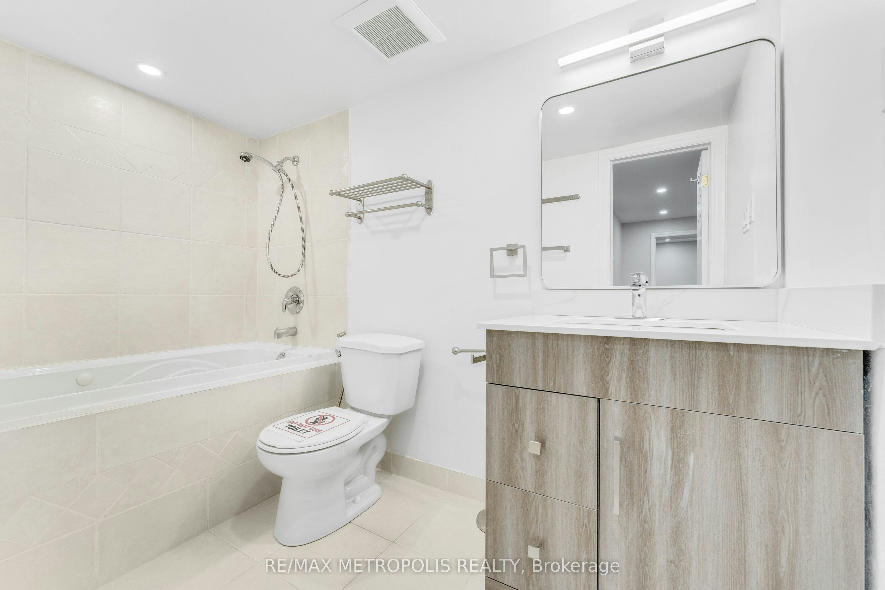 BSMT-5919 Osprey Boulevard, Mississauga, ON, L5N 8J7 - 16