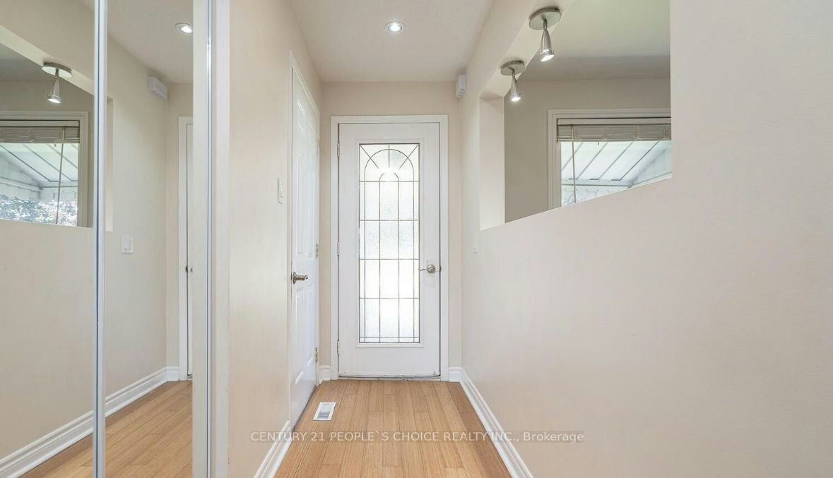 Main-21 Rawling Crescent, Brampton, ON, L6Z 1N7 - 4