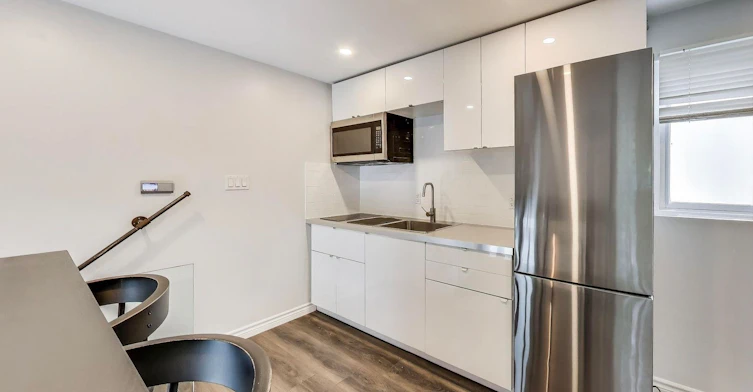 225 Wallace Avenue, Toronto, ON, M6H 1V5 - 6