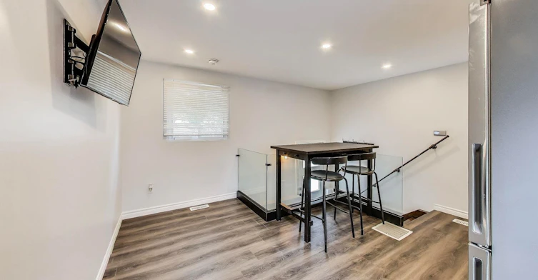 225 Wallace Avenue, Toronto, ON, M6H 1V5 - 3