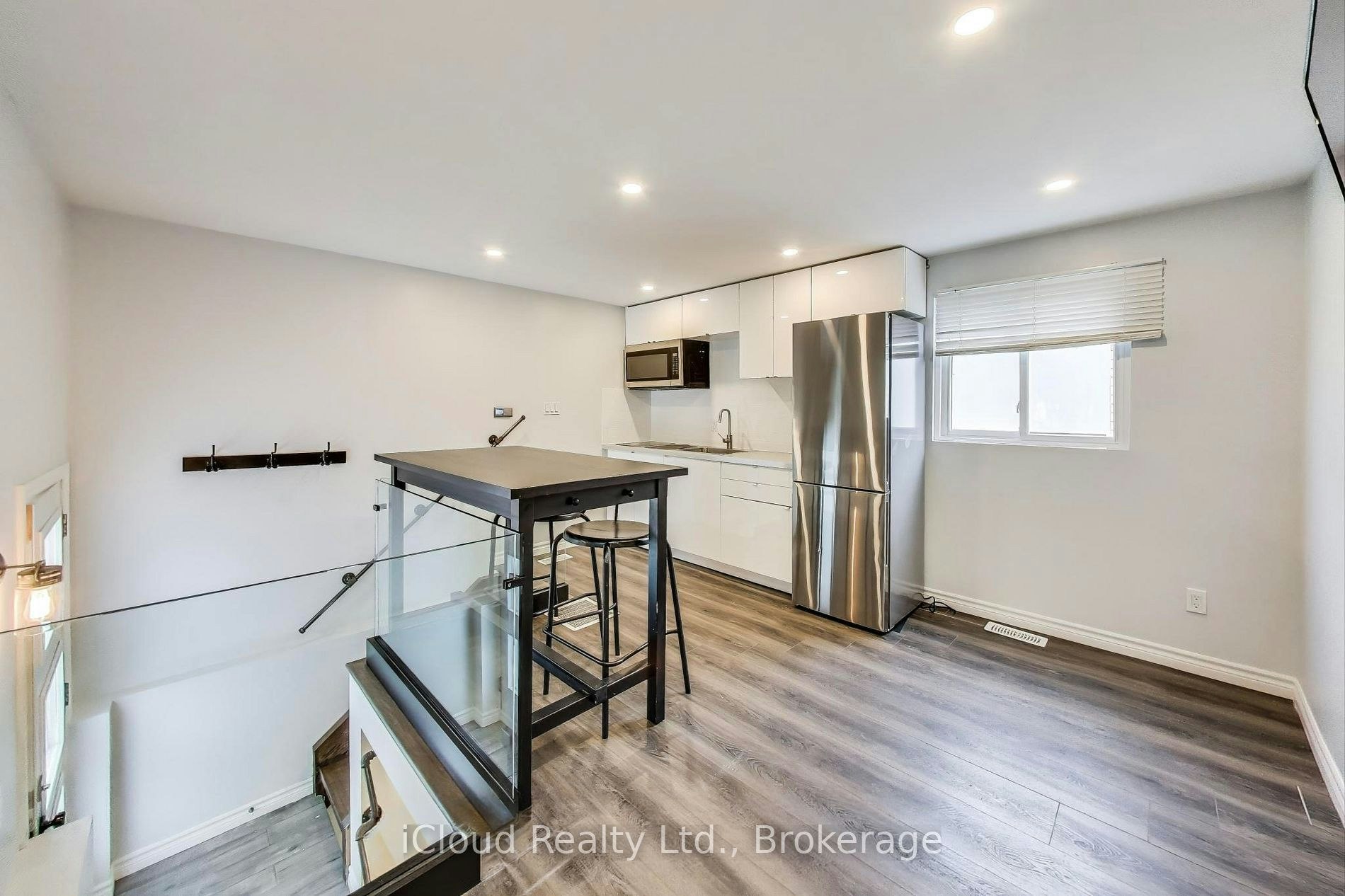 225 Wallace Avenue, Toronto, ON, M6H 1V5 - 4