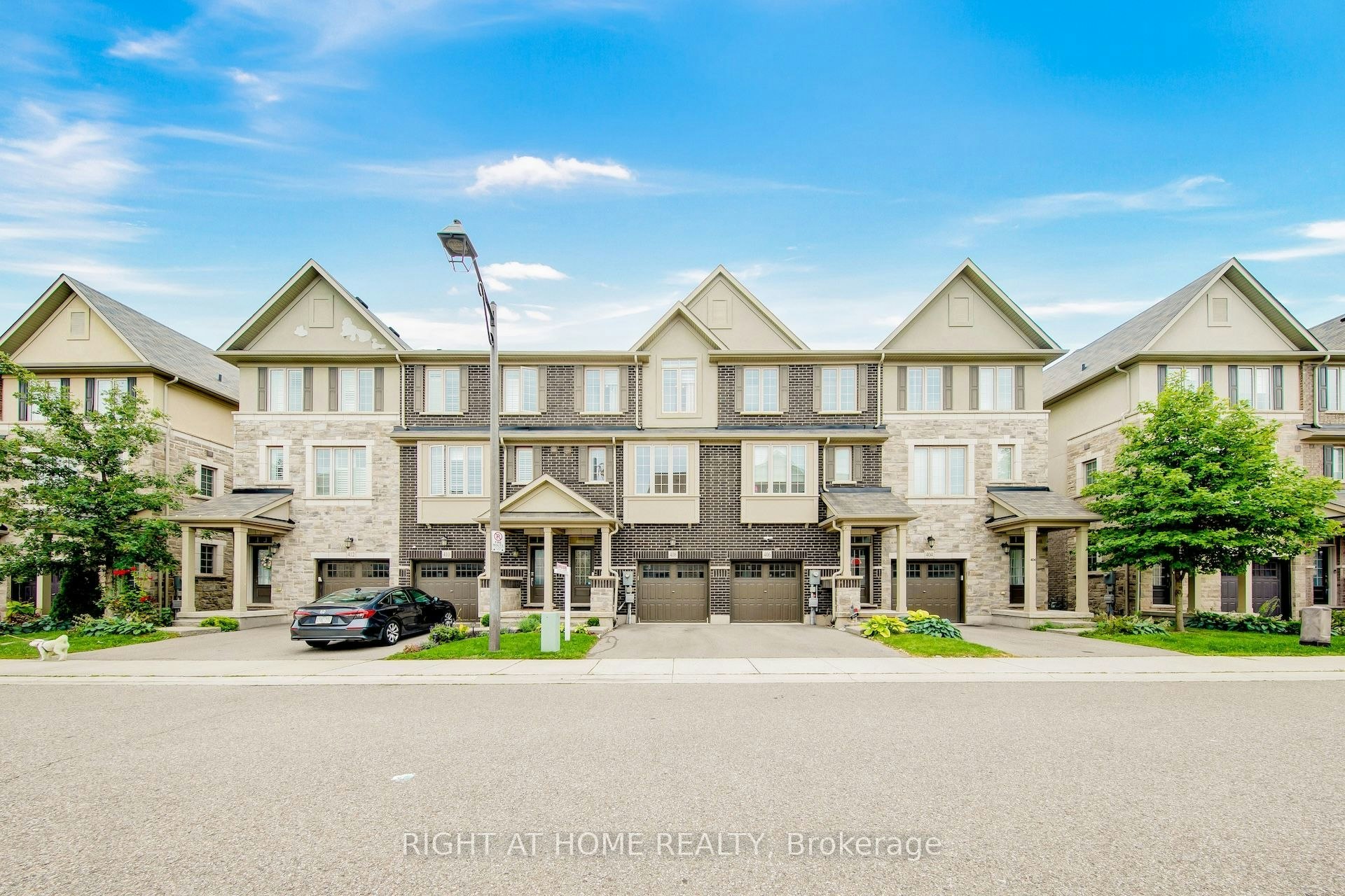 408 Belcourt Common, Oakville, ON, L6H 0R2