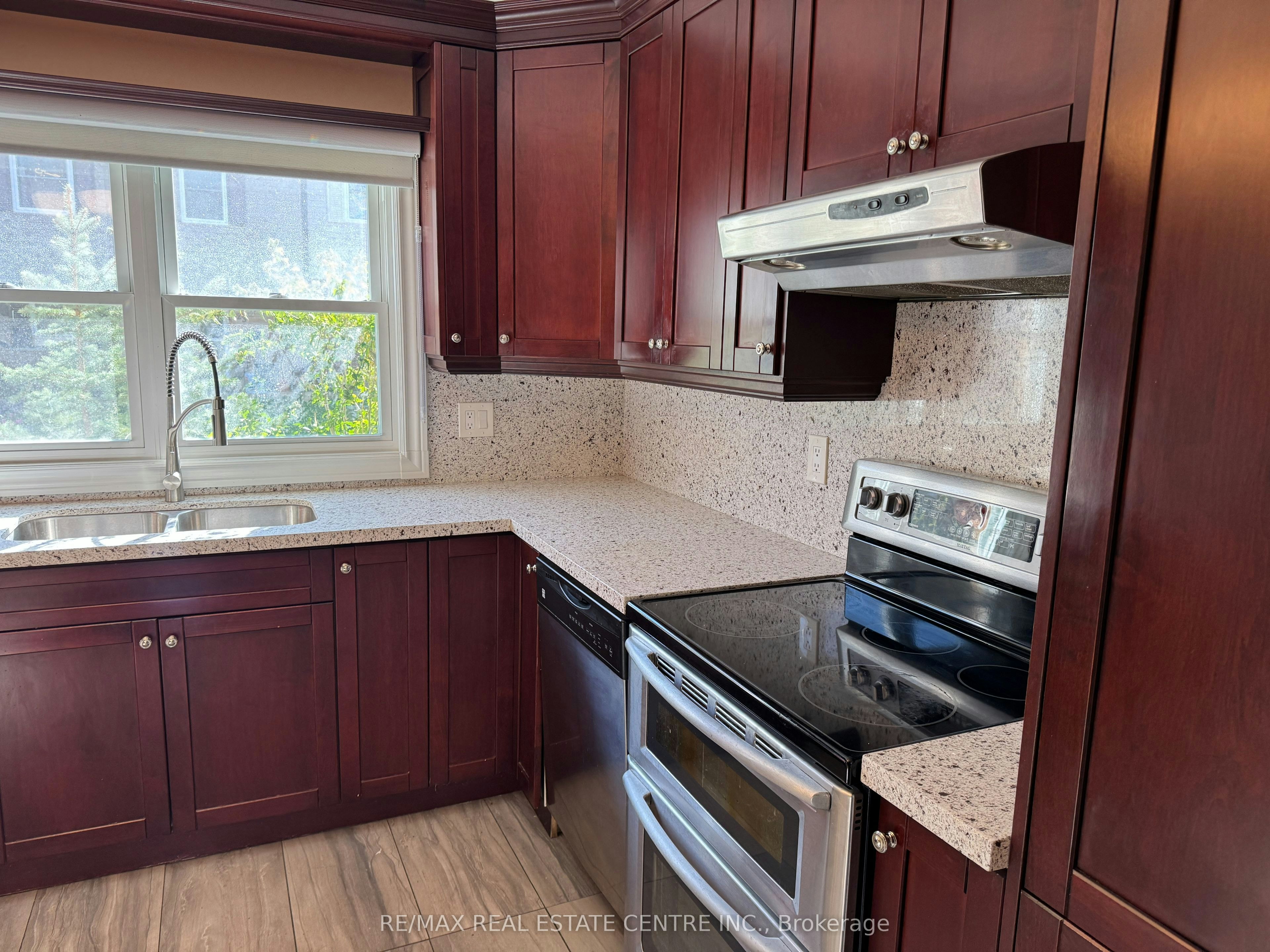 12-2825 Gananoque Drive, Mississauga, ON, L5N 1V6 - 17