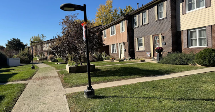 12-2825 Gananoque Drive, Mississauga, ON, L5N 1V6 - 49