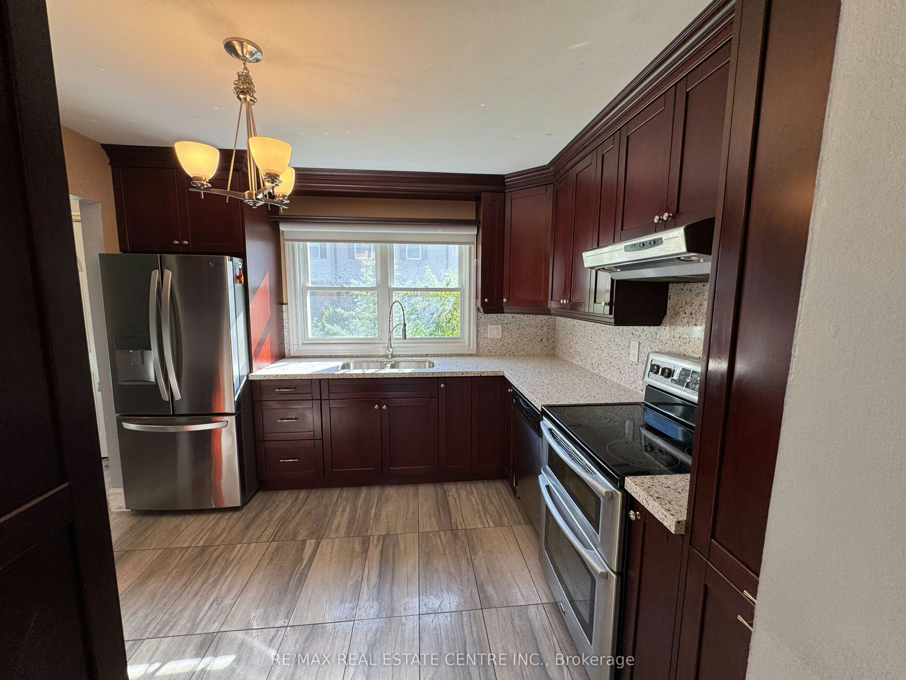 12-2825 Gananoque Drive, Mississauga, ON, L5N 1V6 - 16