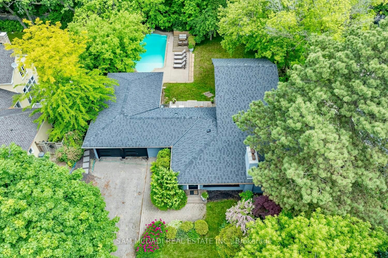 821 Parkland Avenue, Mississauga, ON, L5H 3G6 - 3