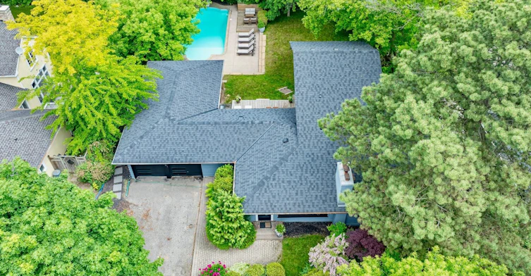821 Parkland Avenue, Mississauga, ON, L5H 3G6 - 3