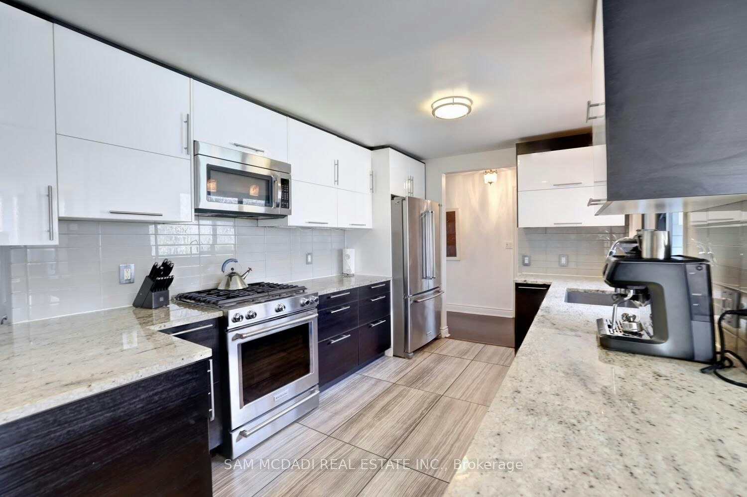821 Parkland Avenue, Mississauga, ON, L5H 3G6 - 7