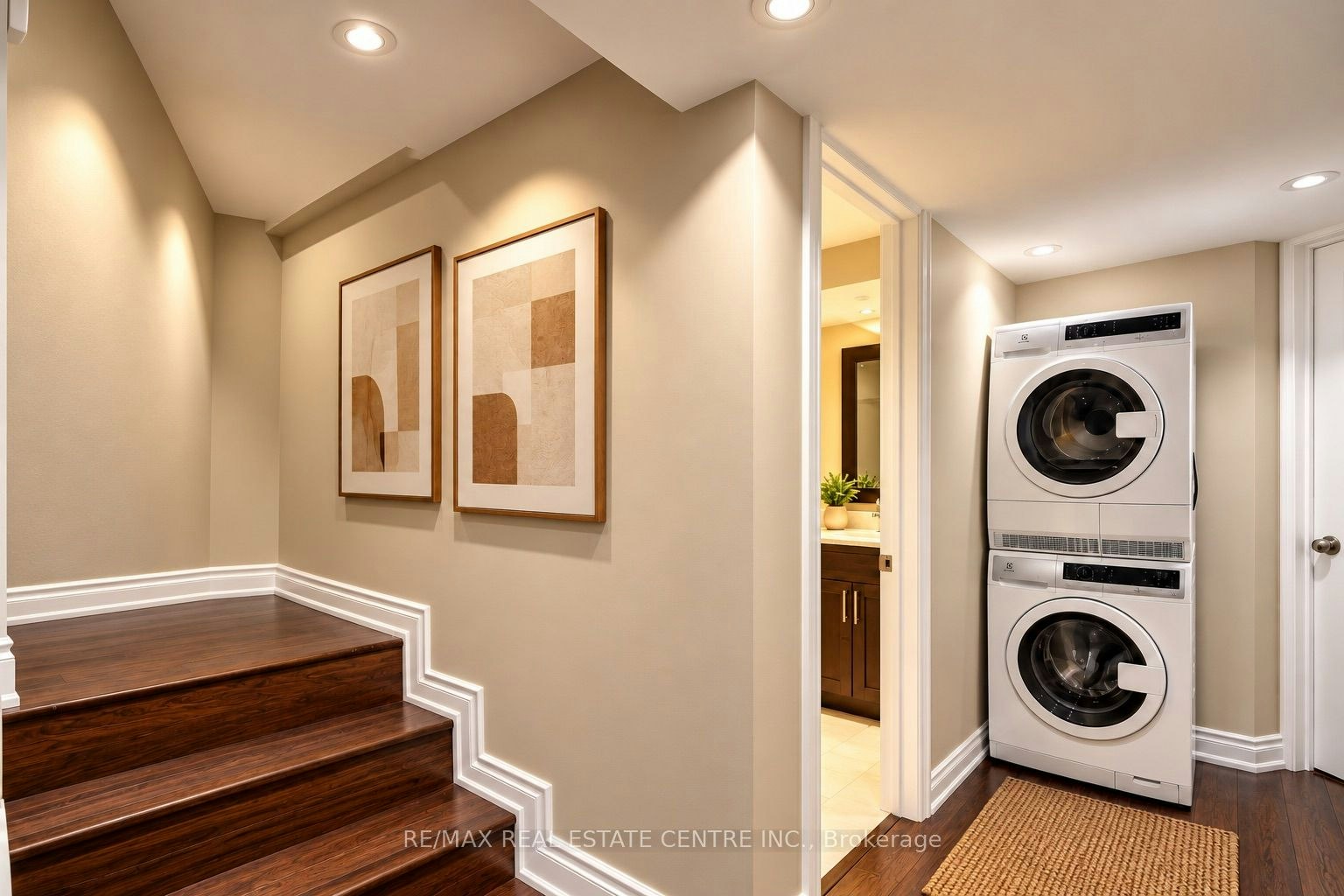 (Lower)-6393 Seaver Road, Mississauga, ON, L5V 2J2 - 3