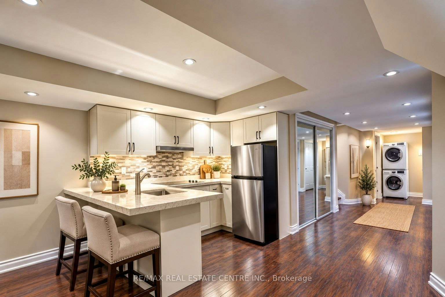 (Lower)-6393 Seaver Road, Mississauga, ON, L5V 2J2 - 17