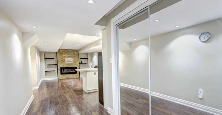 (Lower)-6393 Seaver Road, Mississauga, ON, L5V 2J2 - 16