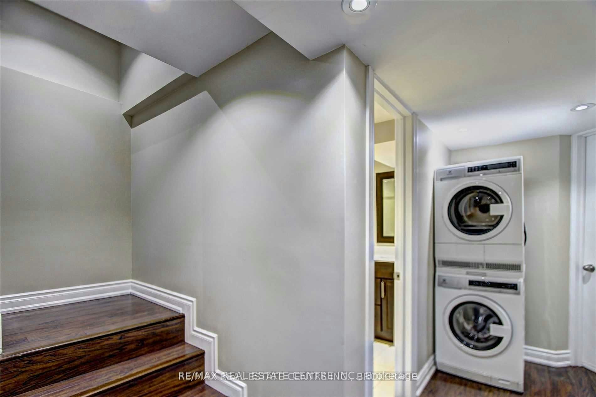 (Lower)-6393 Seaver Road, Mississauga, ON, L5V 2J2 - 4