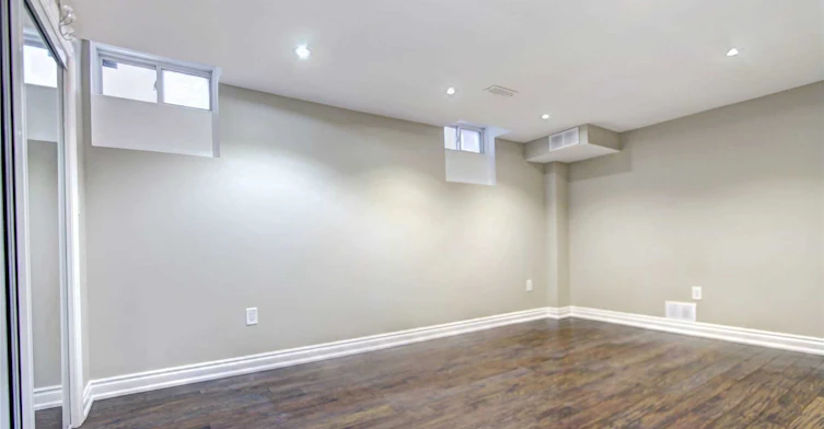 (Lower)-6393 Seaver Road, Mississauga, ON, L5V 2J2 - 12