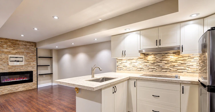 (Lower)-6393 Seaver Road, Mississauga, ON, L5V 2J2 - 7
