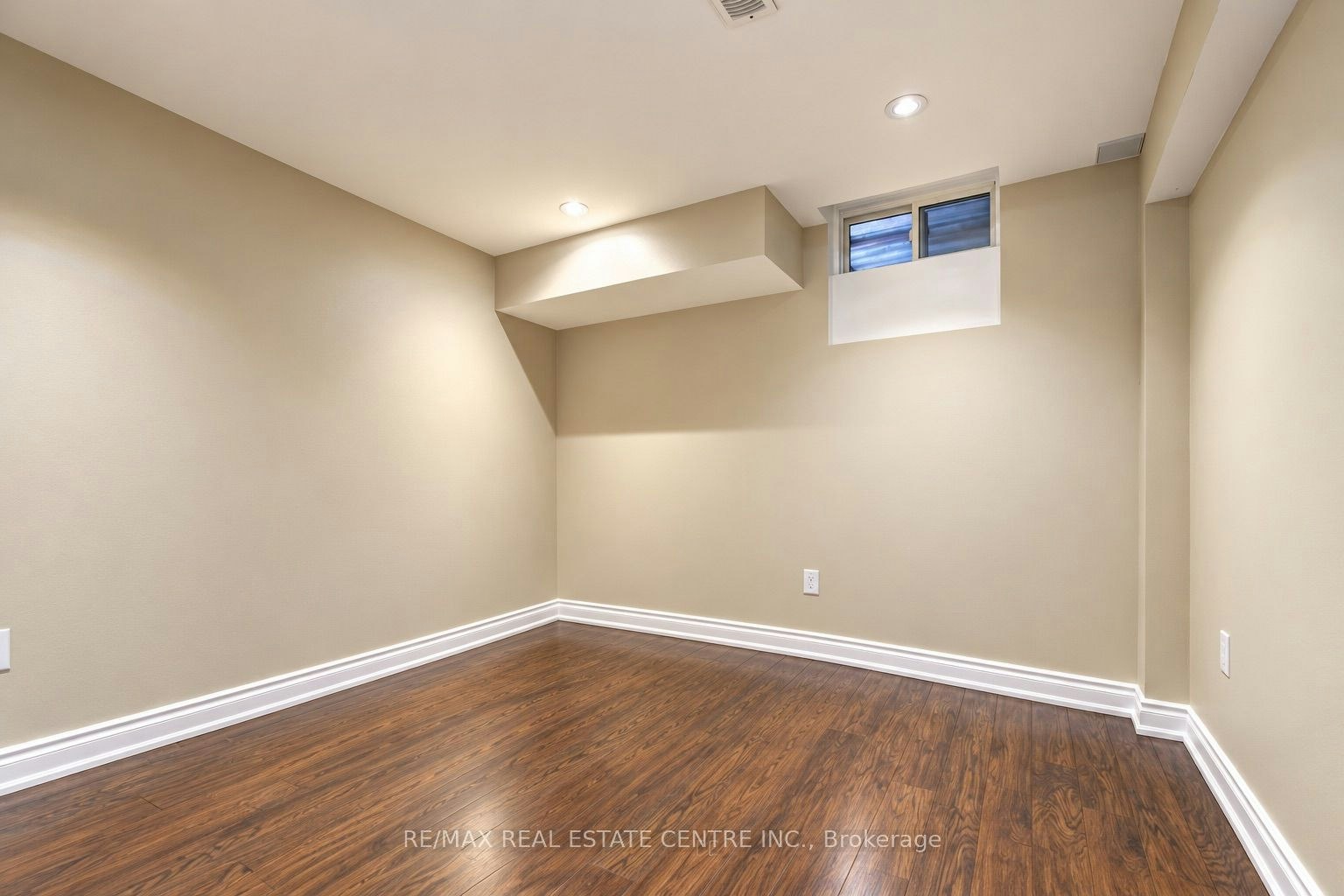 (Lower)-6393 Seaver Road, Mississauga, ON, L5V 2J2 - 15