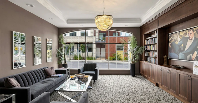 201-205 Lakeshore Road W, Oakville, ON, L6K 0H8 - 40