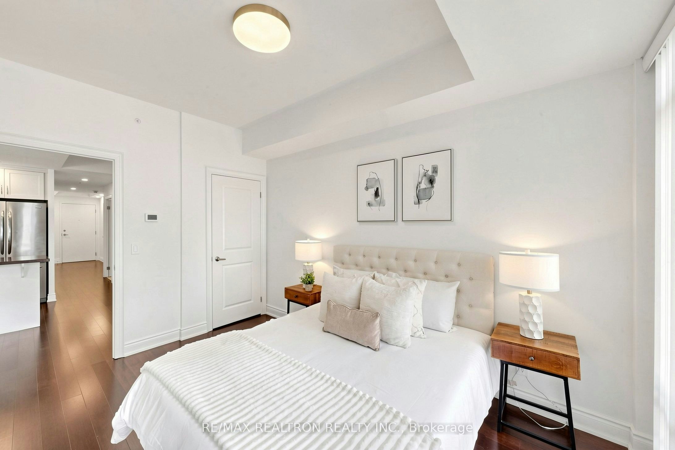 201-205 Lakeshore Road W, Oakville, ON, L6K 0H8 - 28