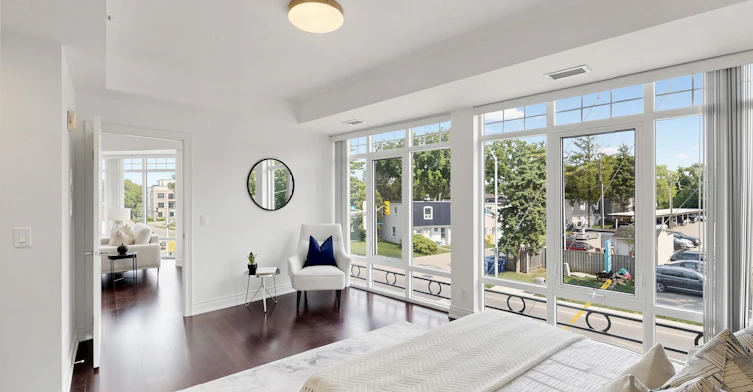 201-205 Lakeshore Road W, Oakville, ON, L6K 0H8 - 22