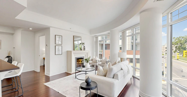 201-205 Lakeshore Road W, Oakville, ON, L6K 0H8 - 9