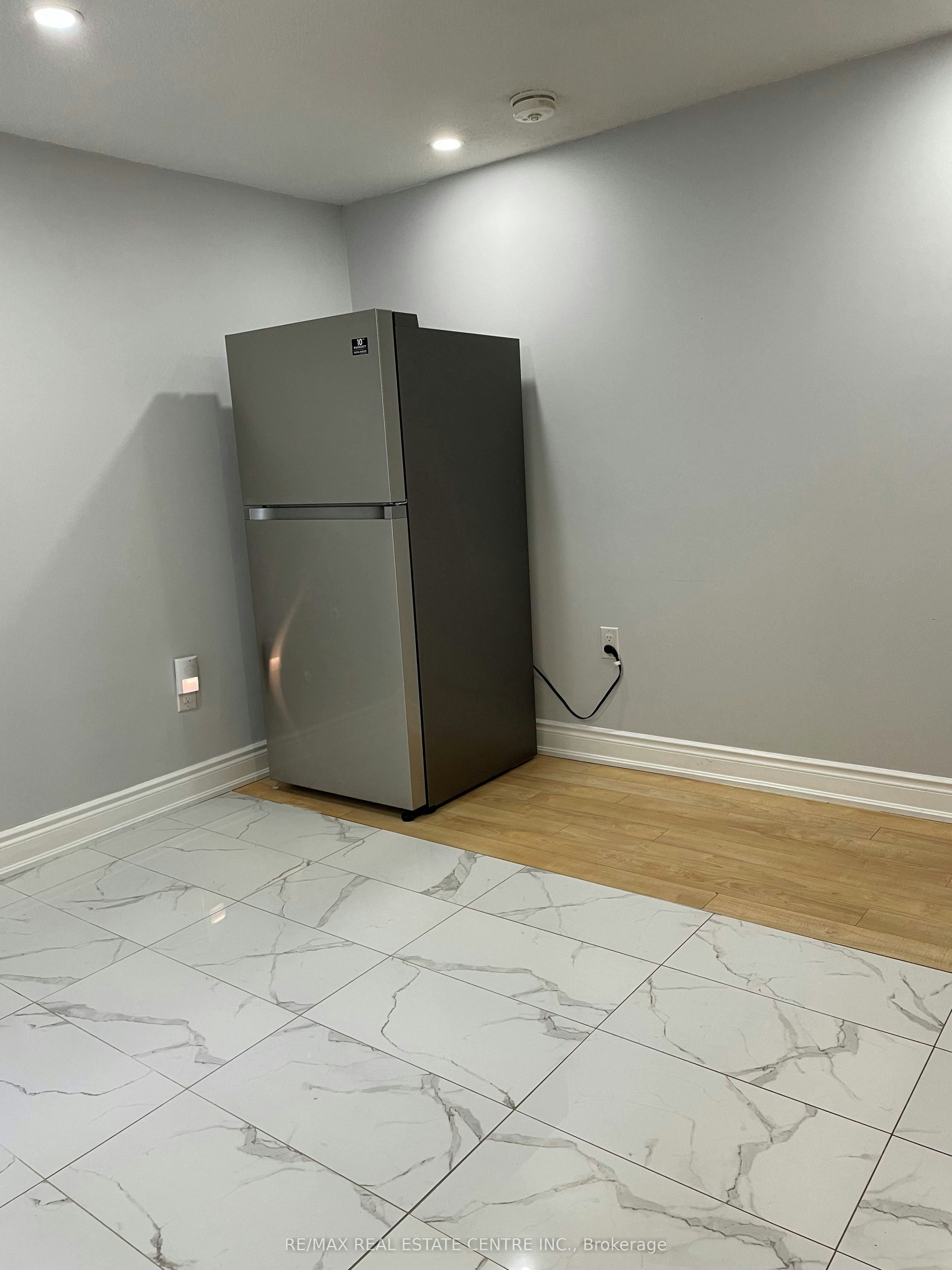 (Basement)-1474 Pate Court, Mississauga, ON, L5V 2Y8 - 4