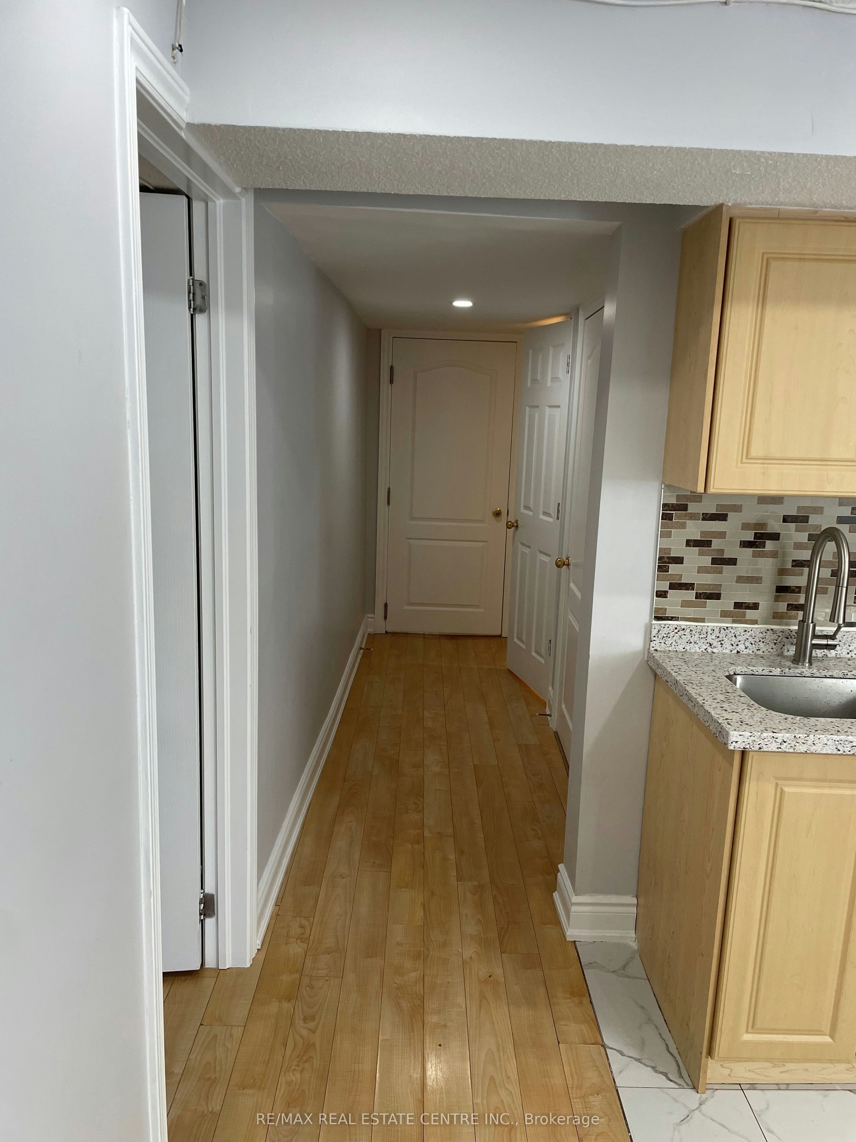 (Basement)-1474 Pate Court, Mississauga, ON, L5V 2Y8 - 2
