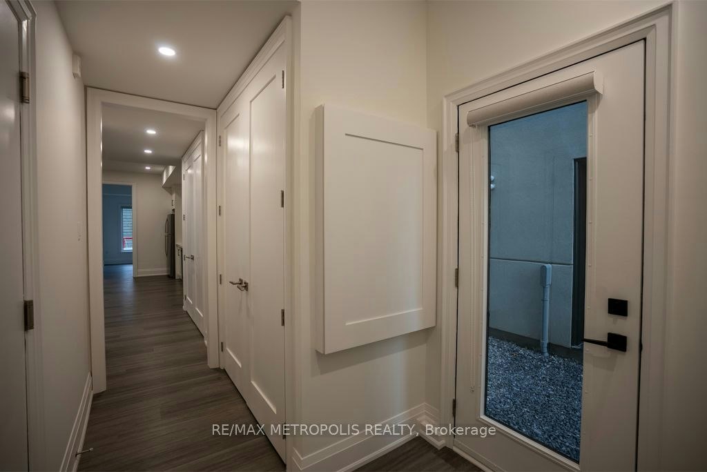LOWER-25 Antonio Court, Toronto, ON, M9L 2J7 - 19