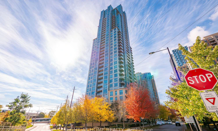 2301-15 Viking Lane