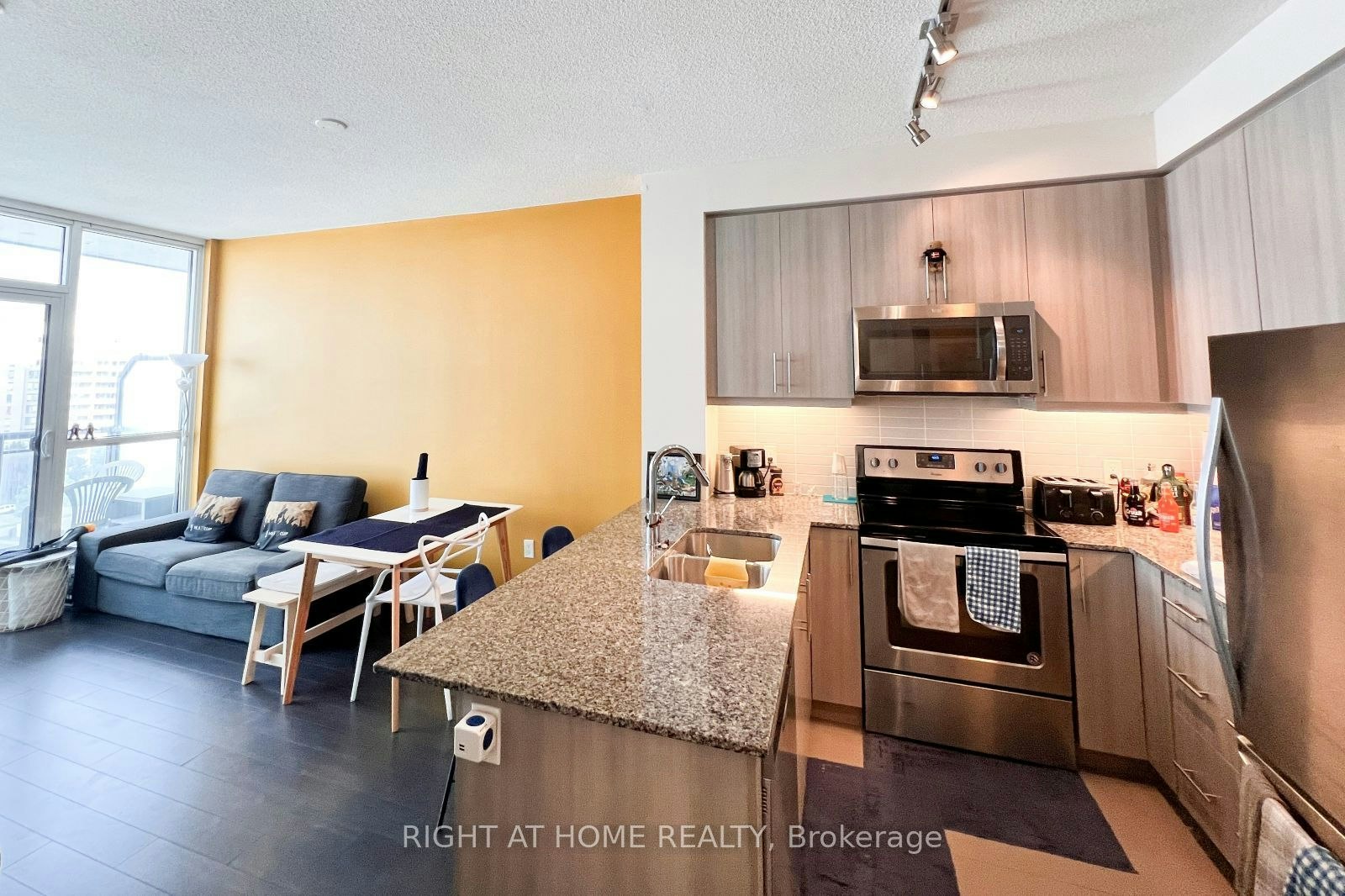 710-3975 Grand Park Drive, Mississauga, ON, L5B 0K4 - 5