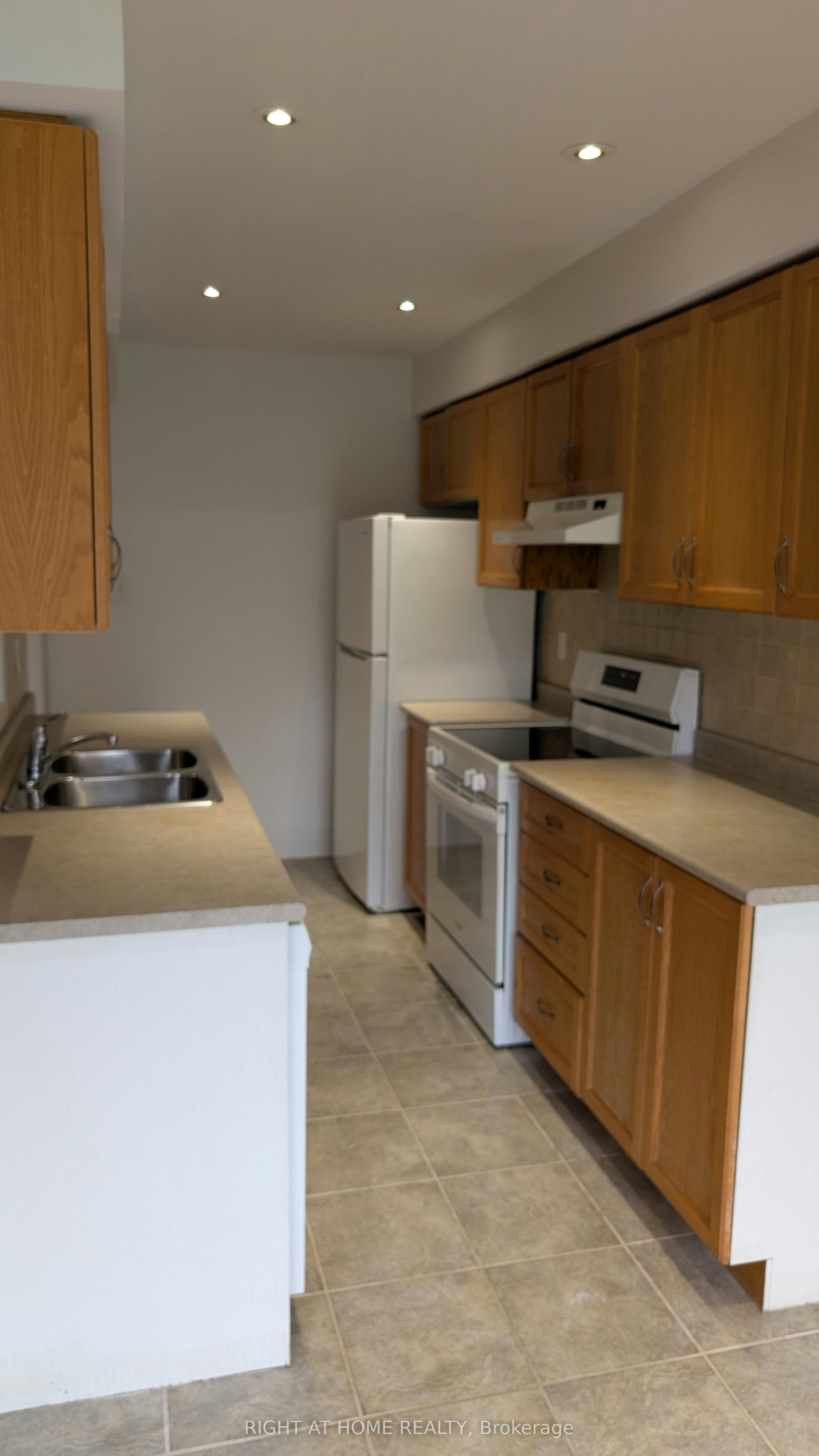 24-770 Othello Court, Mississauga, ON, L5W 1Y2 - 5