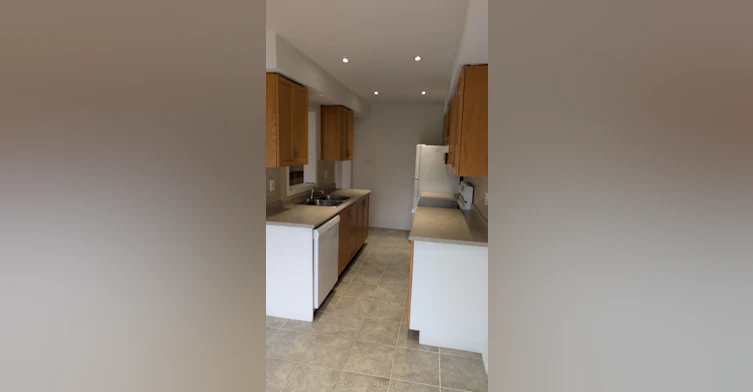 24-770 Othello Court, Mississauga, ON, L5W 1Y2 - 4