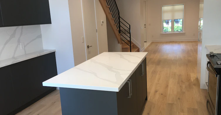 Upper-127 Harvie Avenue, Toronto, ON, M6E 4K5 - 6