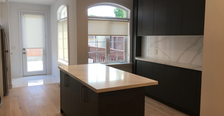 Upper-127 Harvie Avenue, Toronto, ON, M6E 4K5 - 7
