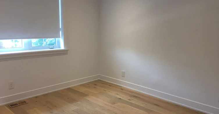 Upper-127 Harvie Avenue, Toronto, ON, M6E 4K5 - 10
