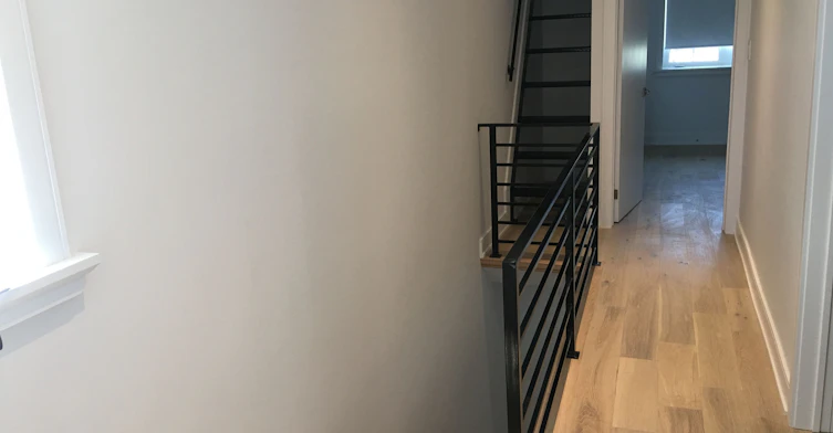 Upper-127 Harvie Avenue, Toronto, ON, M6E 4K5 - 9