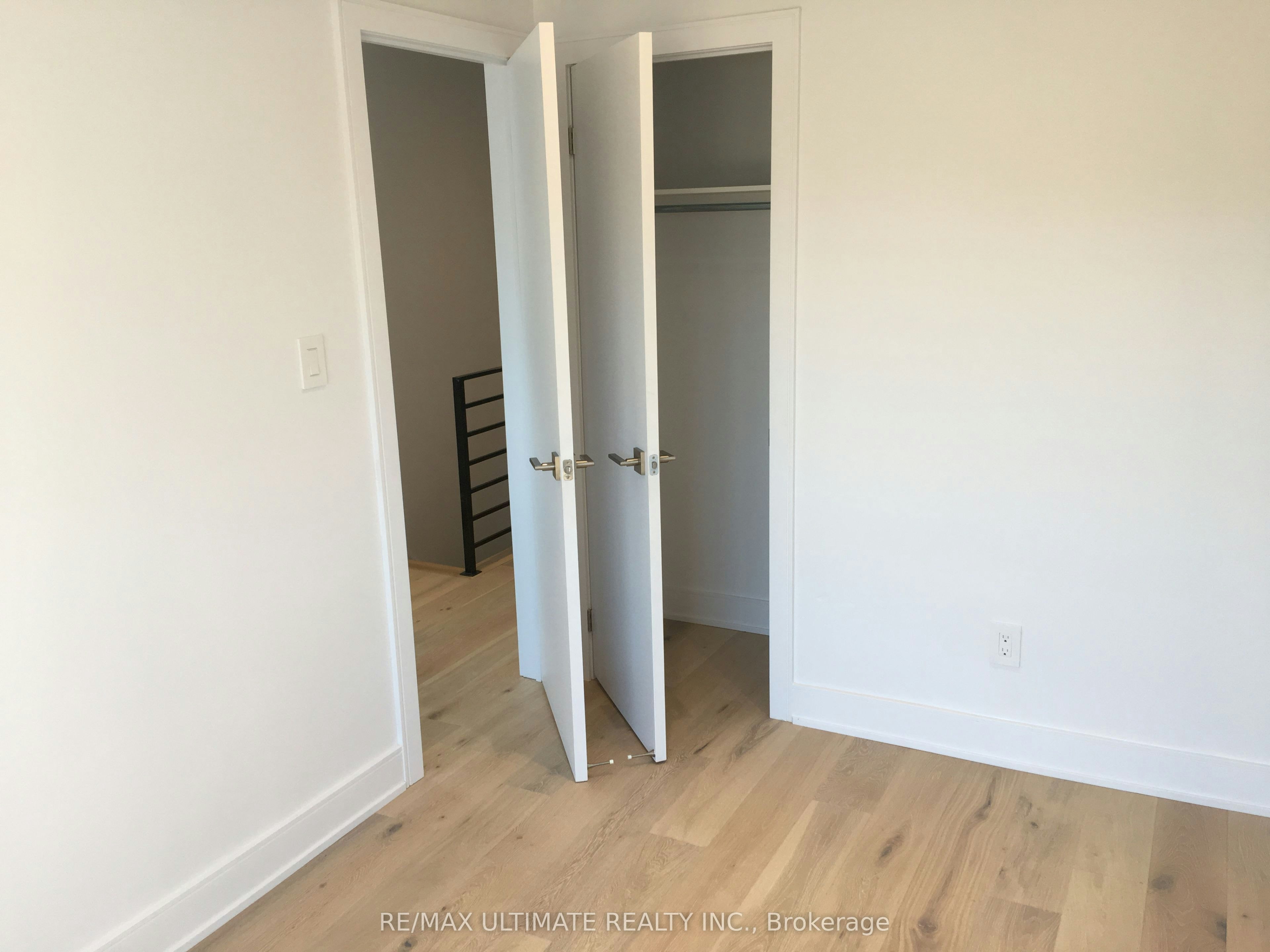 Upper-127 Harvie Avenue, Toronto, ON, M6E 4K5 - 15