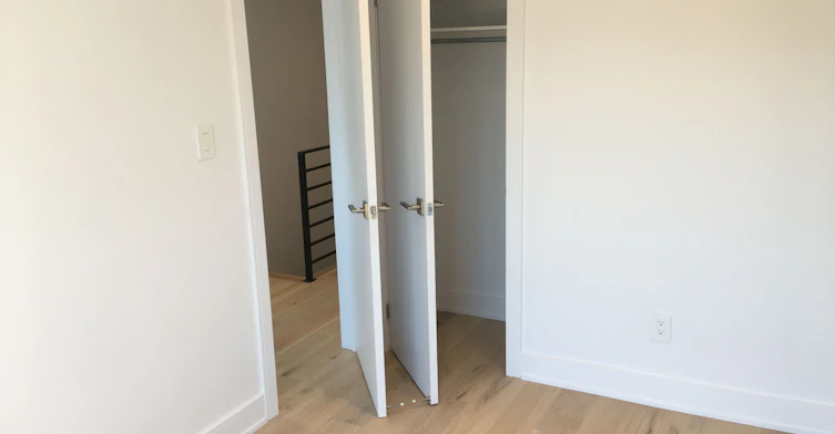 Upper-127 Harvie Avenue, Toronto, ON, M6E 4K5 - 15