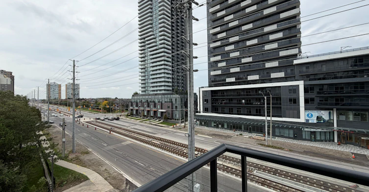 420-15 Watergarden Drive, Mississauga, ON, L5R 0H4 - 9