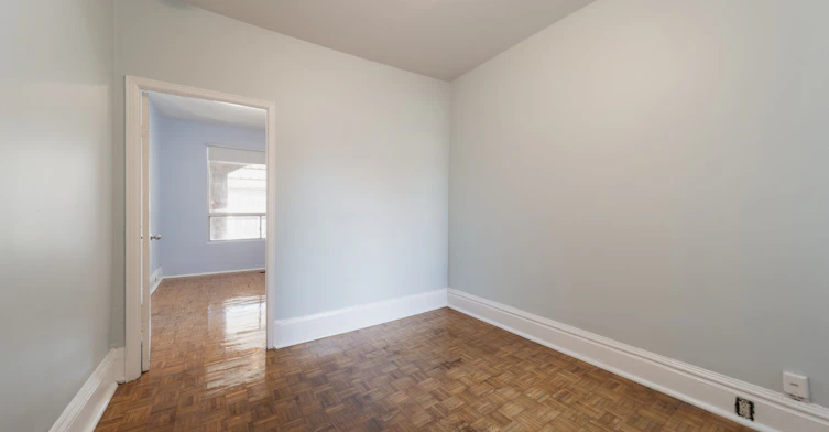 Main-862 Ossington Avenue, Toronto, ON, M6G 3V1 - 6