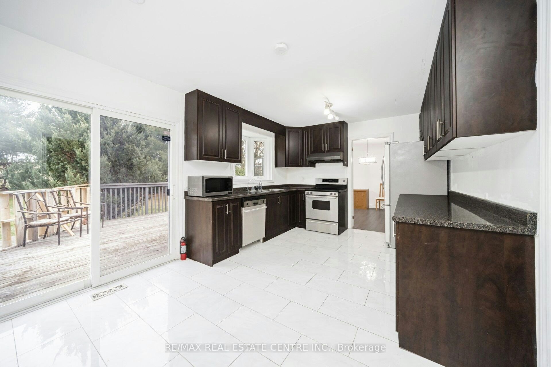 15095 Dixie Road, Caledon, ON, L7C 2N1 - 13