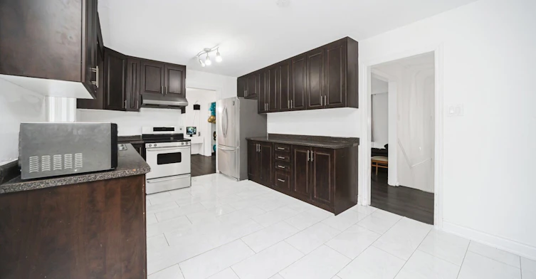 15095 Dixie Road, Caledon, ON, L7C 2N1 - 15