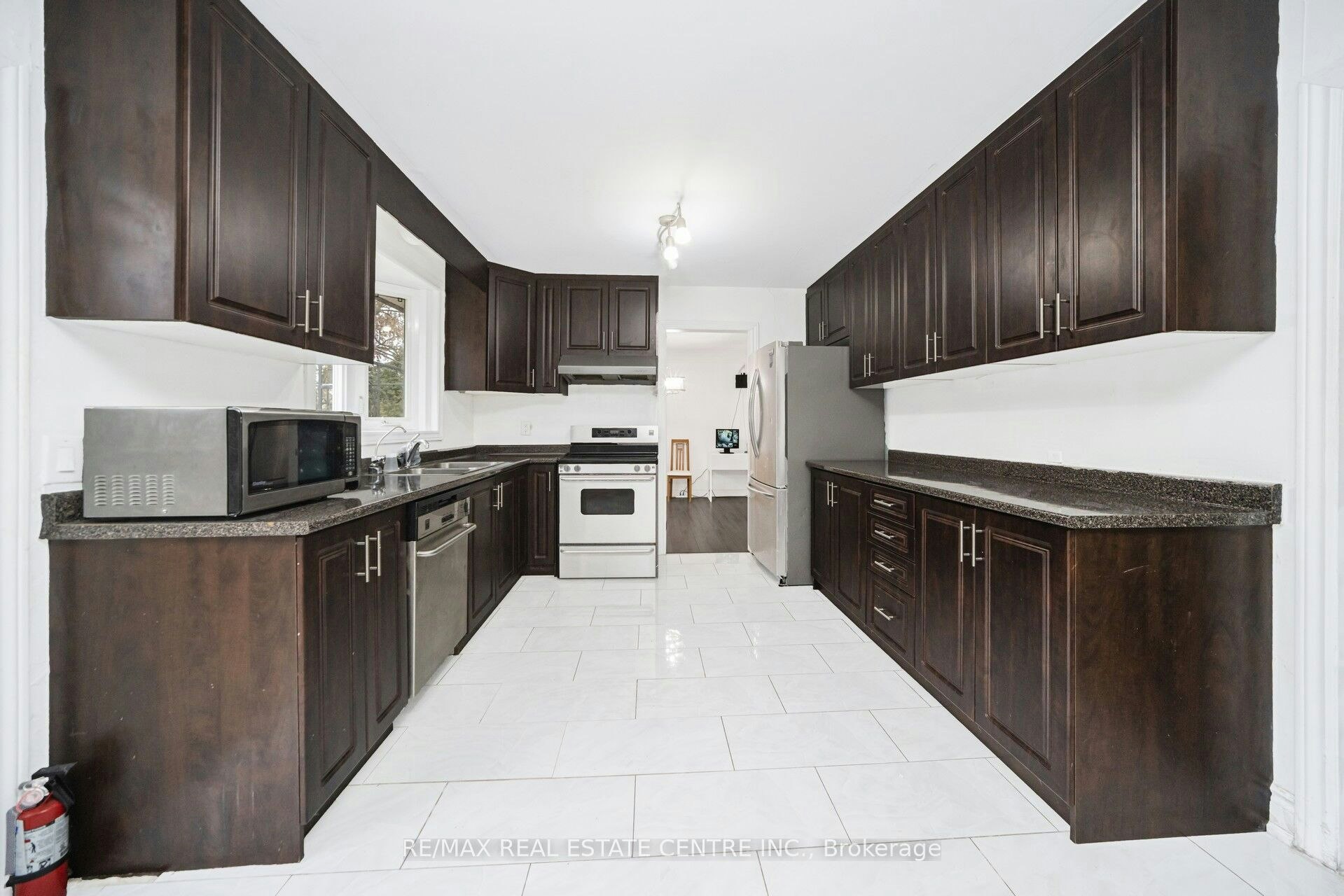 15095 Dixie Road, Caledon, ON, L7C 2N1 - 14